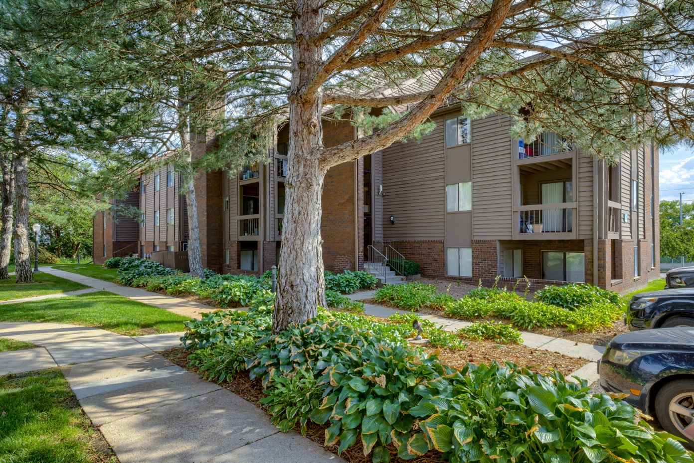 Lake Candlewood Apartments